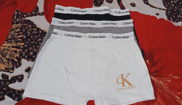 3 pcs of pack Calvin Klein Men's Logo boxer - Image 2